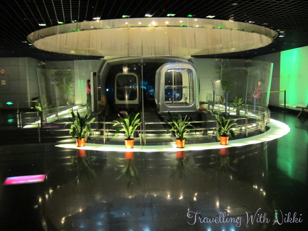 BundSightseeingTunnelShanghai9