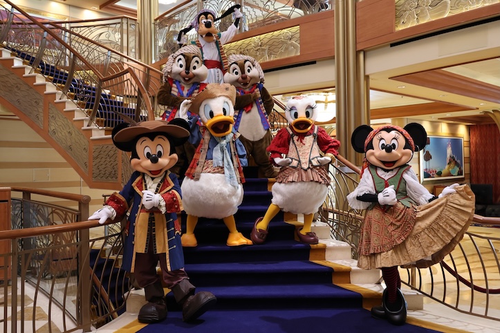 Disney Dream Transatlantic Cruise: Day Six – At Sea