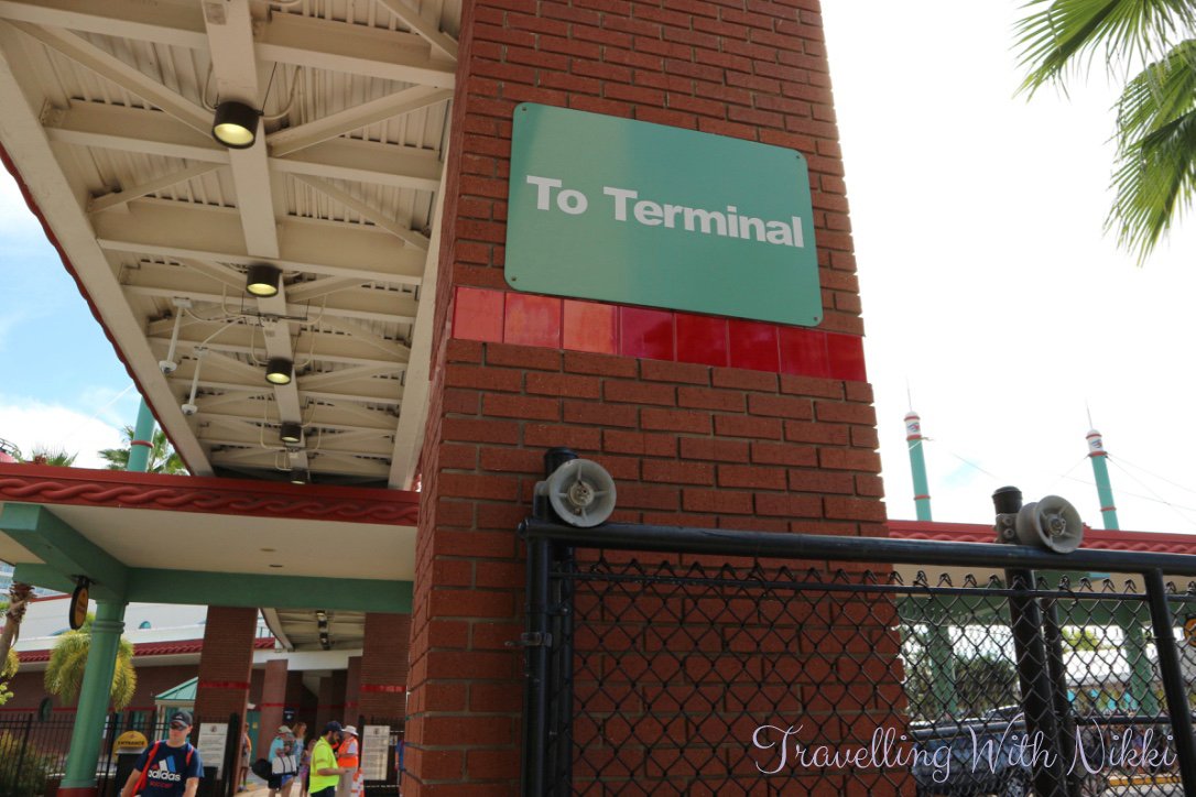 disneydreamhalloweenonthehighseasdayoneportcanaveral11