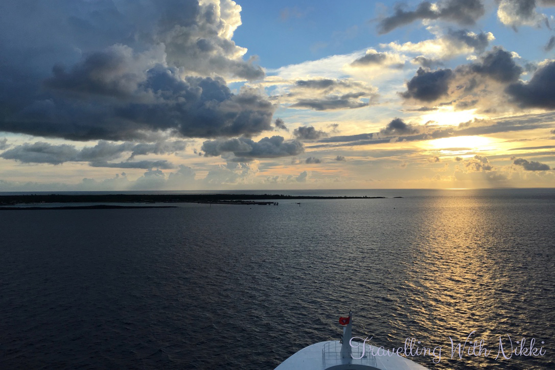 disneydreamhalloweenonthehighseasdaythreecastawaycay1