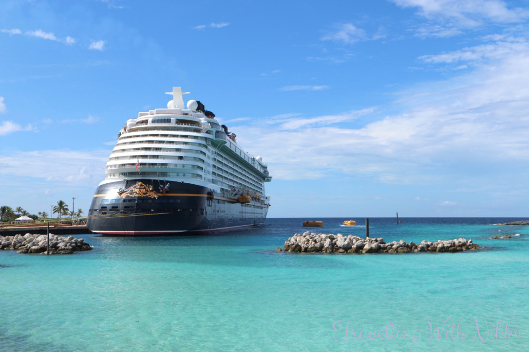 disneydreamhalloweenonthehighseasdaythreecastawaycay15