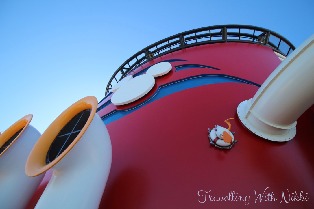 disneydreamhalloweenonthehighseasdaythreecastawaycay57