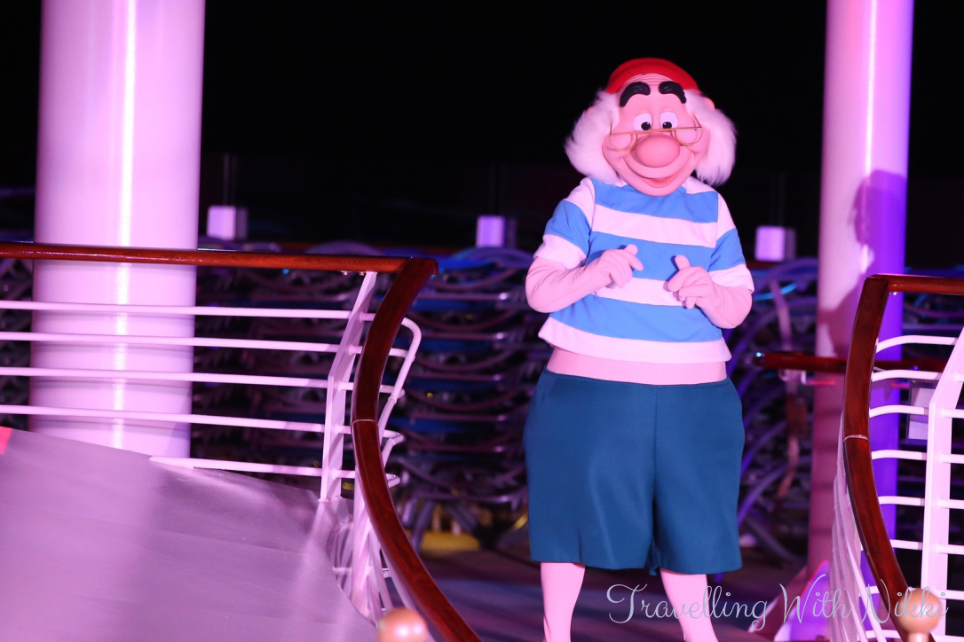 disneydreamhalloweenonthehighseasdaythreecastawaycay67