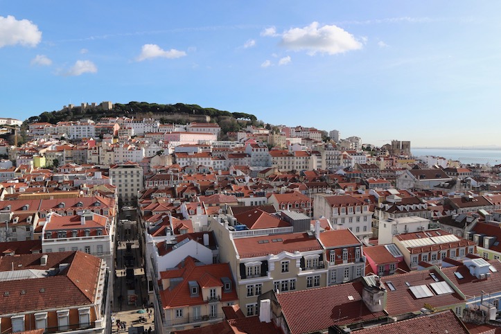 How to Get From Lisbon Airport to Lisbon City Centre by Metro