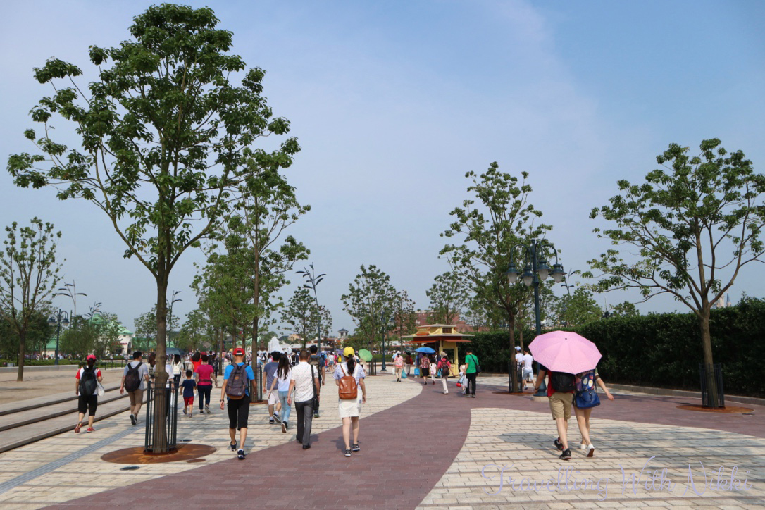 ShanghaiDisneyland1