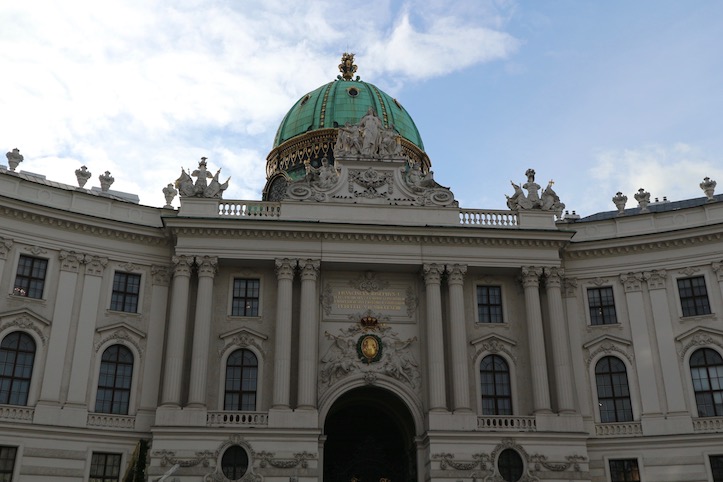 How to Get From Vienna Airport to Vienna by the S-Bahn